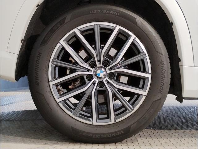 Ｘ１ ｘＤｒｉｖｅ　２０ｄ　Ｍスポーツ　カーブドディスプレイ　全周囲カメラ　アップルカープレイ　Ｂｌｕｅｔｏｏｔｈ　ＡＣＣ　ヘッドアップディスプレイ　電動トランク　　シートヒーター　衝突被害軽減ブレーキ　車線逸脱警告　ミラーＥＴＣ　元レンタ（21枚目）