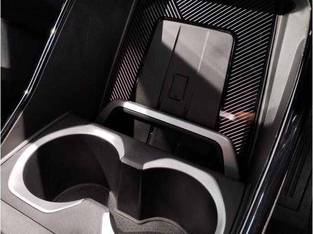 Ｘ１ ｘＤｒｉｖｅ　２０ｄ　Ｍスポーツ　カーブドディスプレイ　全周囲カメラ　アップルカープレイ　Ｂｌｕｅｔｏｏｔｈ　ＡＣＣ　ヘッドアップディスプレイ　電動トランク　　シートヒーター　衝突被害軽減ブレーキ　車線逸脱警告　ミラーＥＴＣ　元レンタ（49枚目）