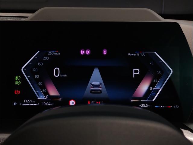 Ｘ１ ｘＤｒｉｖｅ　２０ｄ　Ｍスポーツ　カーブドディスプレイ　全周囲カメラ　アップルカープレイ　Ｂｌｕｅｔｏｏｔｈ　ＡＣＣ　ヘッドアップディスプレイ　電動トランク　　シートヒーター　衝突被害軽減ブレーキ　車線逸脱警告　ミラーＥＴＣ　元レンタ（65枚目）