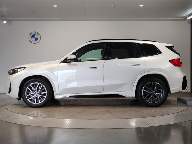 Ｘ１ ｘＤｒｉｖｅ　２０ｄ　Ｍスポーツ　カーブドディスプレイ　全周囲カメラ　アップルカープレイ　Ｂｌｕｅｔｏｏｔｈ　ＡＣＣ　ヘッドアップディスプレイ　電動トランク　　シートヒーター　衝突被害軽減ブレーキ　車線逸脱警告　ミラーＥＴＣ　元レンタ（75枚目）