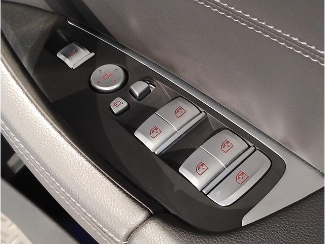 X3 xDrive 20d Mスポーツ セレクトパッケージ サンルーフ ハーマンカードンサウンドシステム 19インチアルミ ステアリングサポート トップビューカメラ 衝突軽減ブレーキ 車線逸脱警告 電動トランク(49枚目)
