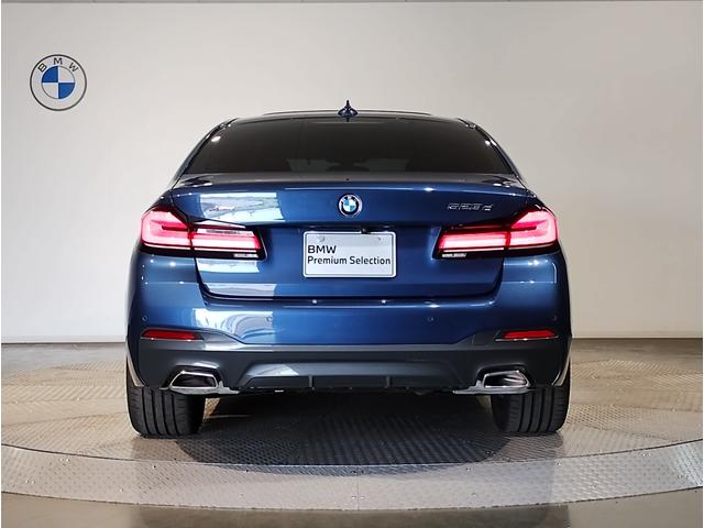 ５シリーズ ５２３ｄ　ｘＤｒｉｖｅ　Ｍスポーツ　サンルーフ　４ゾーンエアコン　アイボリーレザー　ヘッドアップディスプレイ　電動トランク　電動シート　１９インチＡＷ　アクティブクルーズコントロール　ＬＥＤヘッドライト　純正ナビ　ＴＶ　バックカメラ（7枚目）