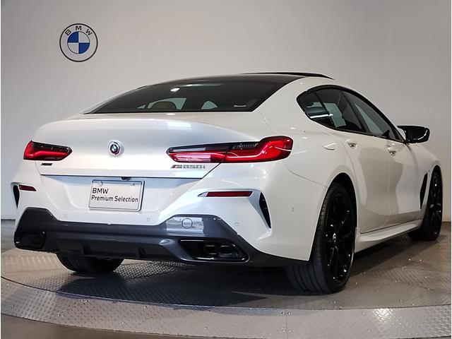 ８シリーズ Ｍ８５０ｉ　ｘＤｒｉｖｅ　グランクーペ　Ｍパフォーマンスパッケージ　２０インチＡＷ　Ｍアルカンタラルーフ　コニャックレザー　シートヒーター　ヘッドアップディスプレイ　Ｍスポーツブレーキ　サンルーフ　アクティブクルーズコントロール（7枚目）