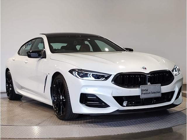 ８シリーズ Ｍ８５０ｉ　ｘＤｒｉｖｅ　グランクーペ　Ｍパフォーマンスパッケージ　２０インチＡＷ　Ｍアルカンタラルーフ　コニャックレザー　シートヒーター　ヘッドアップディスプレイ　Ｍスポーツブレーキ　サンルーフ　アクティブクルーズコントロール（10枚目）