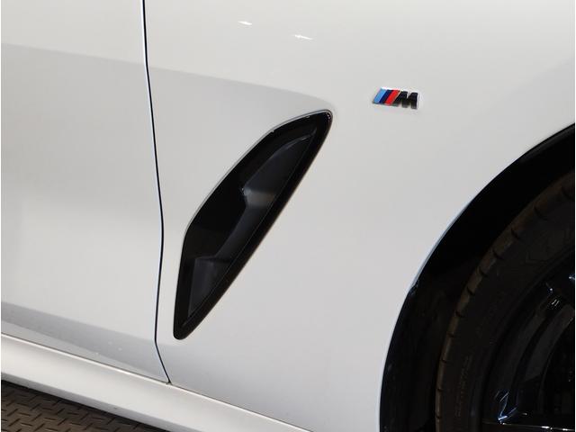 ８シリーズ Ｍ８５０ｉ　ｘＤｒｉｖｅ　グランクーペ　Ｍパフォーマンスパッケージ　２０インチＡＷ　Ｍアルカンタラルーフ　コニャックレザー　シートヒーター　ヘッドアップディスプレイ　Ｍスポーツブレーキ　サンルーフ　アクティブクルーズコントロール（21枚目）