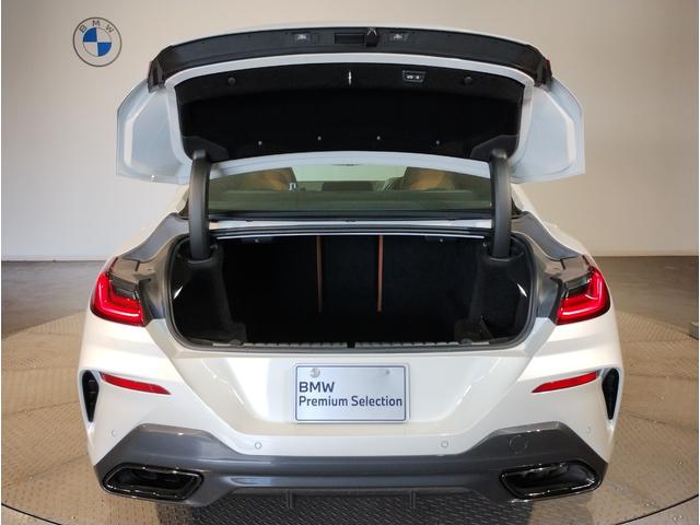 ８シリーズ Ｍ８５０ｉ　ｘＤｒｉｖｅ　グランクーペ　Ｍパフォーマンスパッケージ　２０インチＡＷ　Ｍアルカンタラルーフ　コニャックレザー　シートヒーター　ヘッドアップディスプレイ　Ｍスポーツブレーキ　サンルーフ　アクティブクルーズコントロール（29枚目）