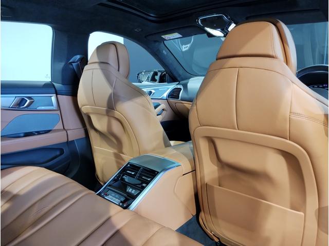 ８シリーズ Ｍ８５０ｉ　ｘＤｒｉｖｅ　グランクーペ　Ｍパフォーマンスパッケージ　２０インチＡＷ　Ｍアルカンタラルーフ　コニャックレザー　シートヒーター　ヘッドアップディスプレイ　Ｍスポーツブレーキ　サンルーフ　アクティブクルーズコントロール（43枚目）
