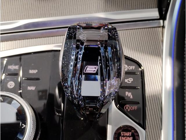 ８シリーズ Ｍ８５０ｉ　ｘＤｒｉｖｅ　グランクーペ　Ｍパフォーマンスパッケージ　２０インチＡＷ　Ｍアルカンタラルーフ　コニャックレザー　シートヒーター　ヘッドアップディスプレイ　Ｍスポーツブレーキ　サンルーフ　アクティブクルーズコントロール（52枚目）
