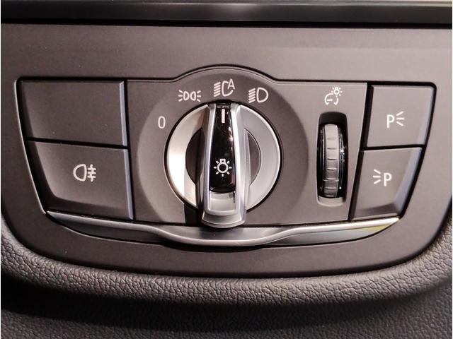 X3 M40i 1オーナー ファストトラックPKG セレクトPKG ブラックレザー パノラマガラスサンルーフ ステアリングヒーター Mスポーツブレーキ赤キャリパー harman/kardon 20インチAW(53枚目)