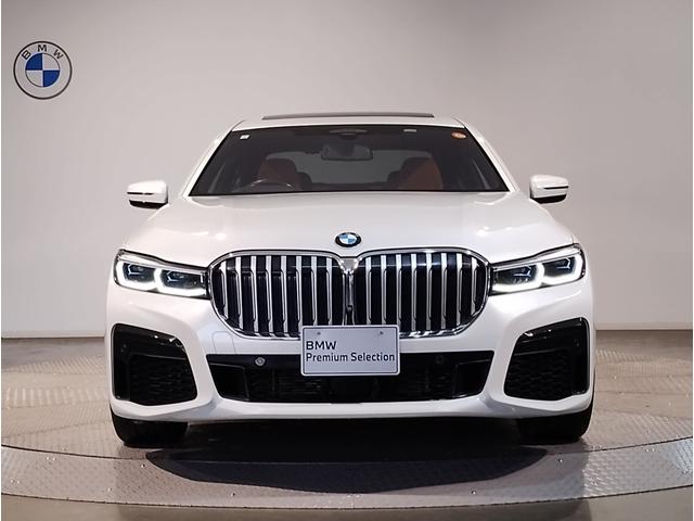 7シリーズ 740d xDrive Mスポーツ ワンオーナー 茶革 前席マッサージシート サンルーフ ソフトクローズドア シートヒーター ベンチレーション 純正ナビ 全周囲カメラ 地デジ harman/kardon ACC HUD 電動トランク(5枚目)