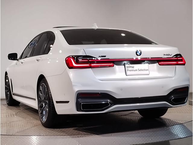 7シリーズ 740d xDrive Mスポーツ ワンオーナー 茶革 前席マッサージシート サンルーフ ソフトクローズドア シートヒーター ベンチレーション 純正ナビ 全周囲カメラ 地デジ harman/kardon ACC HUD 電動トランク(7枚目)