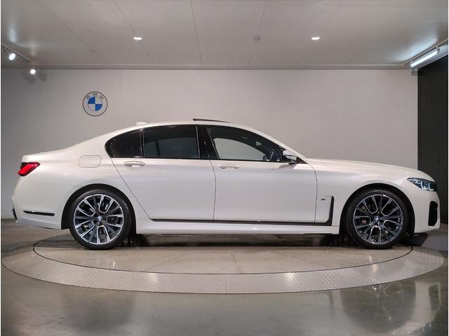 7シリーズ 740d xDrive Mスポーツ ワンオーナー 茶革 前席マッサージシート サンルーフ ソフトクローズドア シートヒーター ベンチレーション 純正ナビ 全周囲カメラ 地デジ harman/kardon ACC HUD 電動トランク(10枚目)