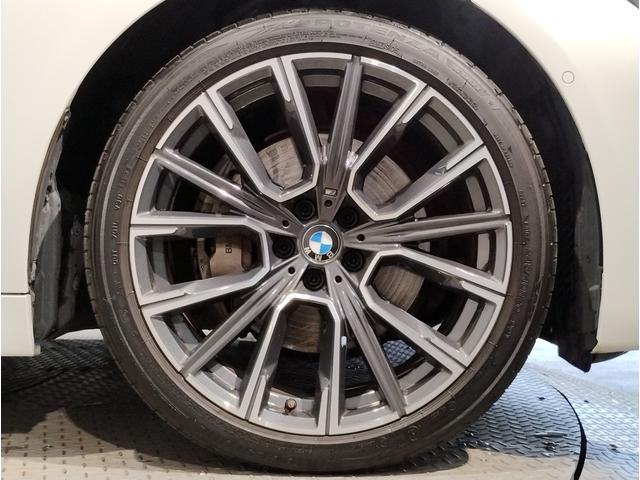 7シリーズ 740d xDrive Mスポーツ ワンオーナー 茶革 前席マッサージシート サンルーフ ソフトクローズドア シートヒーター ベンチレーション 純正ナビ 全周囲カメラ 地デジ harman/kardon ACC HUD 電動トランク(18枚目)