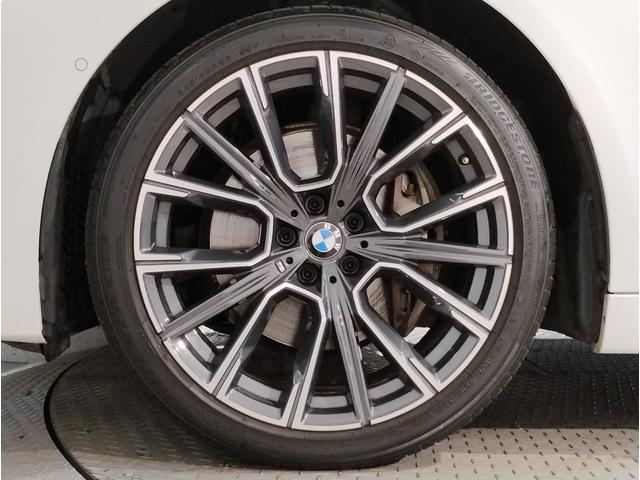 7シリーズ 740d xDrive Mスポーツ ワンオーナー 茶革 前席マッサージシート サンルーフ ソフトクローズドア シートヒーター ベンチレーション 純正ナビ 全周囲カメラ 地デジ harman/kardon ACC HUD 電動トランク(21枚目)