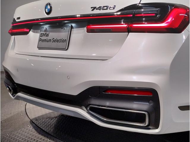 7シリーズ 740d xDrive Mスポーツ ワンオーナー 茶革 前席マッサージシート サンルーフ ソフトクローズドア シートヒーター ベンチレーション 純正ナビ 全周囲カメラ 地デジ harman/kardon ACC HUD 電動トランク(23枚目)