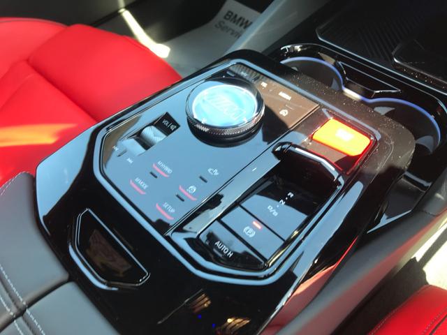 M5 M5 1オーナー MレーストラックPKG Mカーボンセラミックブレーキ Mドライバーズパッケージ B&Wサウンドシステム カーボンインテリアトリム ベンチレーションシート 20/21インチAW(20枚目)