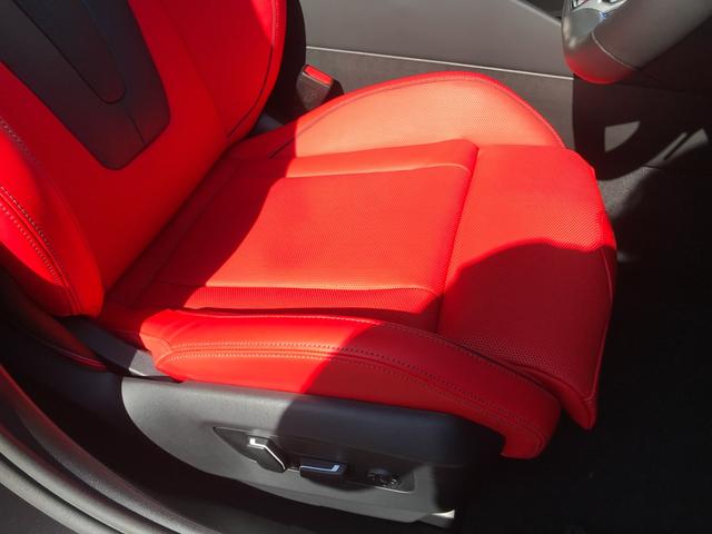 M5 M5 1オーナー MレーストラックPKG Mカーボンセラミックブレーキ Mドライバーズパッケージ B&Wサウンドシステム カーボンインテリアトリム ベンチレーションシート 20/21インチAW(45枚目)