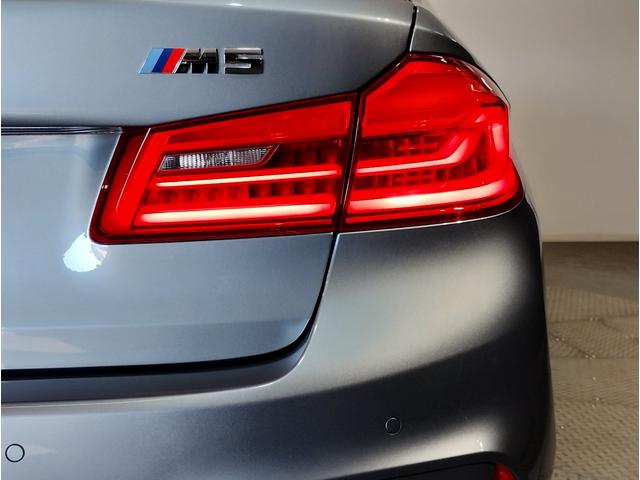 M5 M5 Mカーボンセラミックブレーキ ブラックレザーシート LEDヘッドライト アクティブクルーズコントロール 衝突軽減ブレーキ バックカメラ 全周囲カメラ 20インチAW コンフォートパッケージ(28枚目)