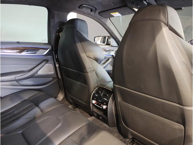 M5 M5 Mカーボンセラミックブレーキ ブラックレザーシート LEDヘッドライト アクティブクルーズコントロール 衝突軽減ブレーキ バックカメラ 全周囲カメラ 20インチAW コンフォートパッケージ(38枚目)