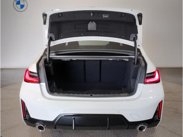 ☆ＢＭＷの「駈け抜ける歓び」をご体感頂く為、豊富な在庫を取り揃えて皆様のご来場をスタッフ一同心よりお待ちしております☆期間限定のご成約プレゼントもご用意しております☆この機会に是非☆