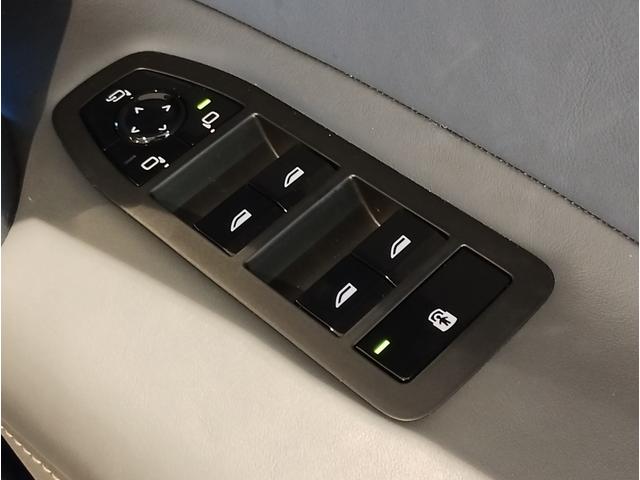 iX xDrive 40 ラウンジPKG テクノロジーPKG スポーツPKG Bowers & Wilkinsスピーカー ベンチレーション シートヒーター レーザーライト OP22インチAW スカイラウンジパノラマサンルーフ(49枚目)