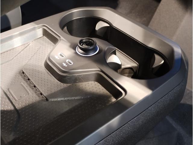 iX xDrive 40 ラウンジPKG テクノロジーPKG スポーツPKG Bowers & Wilkinsスピーカー ベンチレーション シートヒーター レーザーライト OP22インチAW スカイラウンジパノラマサンルーフ(52枚目)