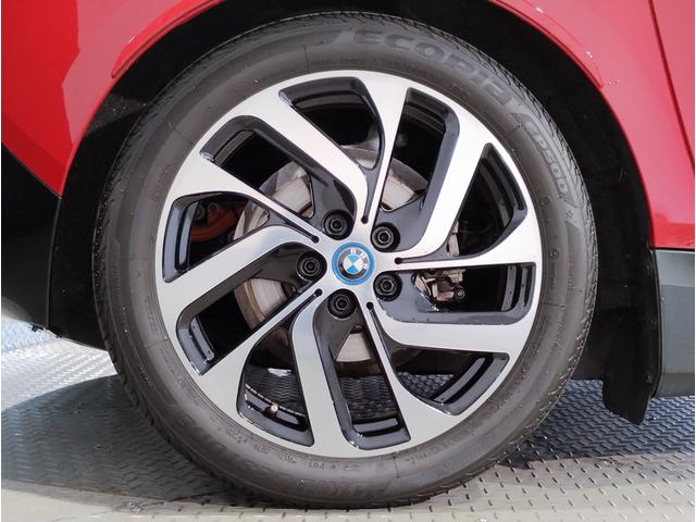 ｉ３ アトリエ　レンジ・エクステンダー装備車　認定保証　１２０Ａｈ後期モデル　ワンオーナー　インテリアデザイン　ＳＵＩＴＥ　茶レザー　シートヒーター　アクティブクルーズコントロール　純正ナビ　Ｂカメラ　ＰＤＣ　ワイヤレスチャージ　純正１９ＡＷ（19枚目）