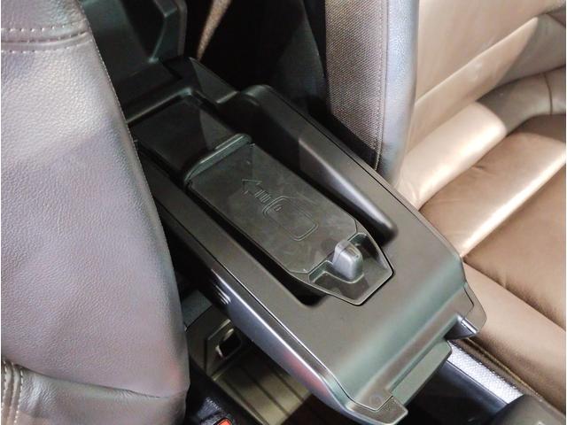 ｉ３ アトリエ　レンジ・エクステンダー装備車　認定保証　１２０Ａｈ後期モデル　ワンオーナー　インテリアデザイン　ＳＵＩＴＥ　茶レザー　シートヒーター　アクティブクルーズコントロール　純正ナビ　Ｂカメラ　ＰＤＣ　ワイヤレスチャージ　純正１９ＡＷ（45枚目）