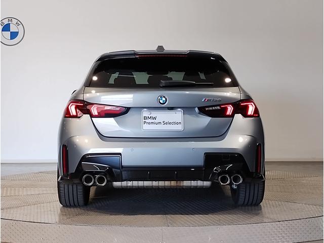 １シリーズ Ｍ１３５　ｘＤｒｉｖｅ　アダクティブＭサス　ＯＰ１９ＡＷ　ヘッドアップディスプレイ　レッドキャリパー　ｈａｒｍａｎ／ｋａｒｄｏｎ　Ｍスポーツシート　Ｍシートベルト　ＵＶカットガラス　ドライビングアシストプロ（7枚目）