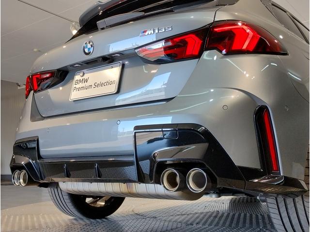 １シリーズ Ｍ１３５　ｘＤｒｉｖｅ　アダクティブＭサス　ＯＰ１９ＡＷ　ヘッドアップディスプレイ　レッドキャリパー　ｈａｒｍａｎ／ｋａｒｄｏｎ　Ｍスポーツシート　Ｍシートベルト　ＵＶカットガラス　ドライビングアシストプロ（80枚目）