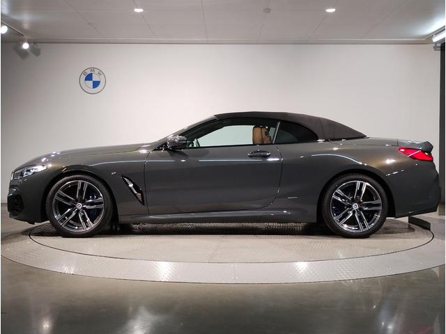 ８シリーズ ８４０ｉ　カブリオレ　エクスクルーシブ　Ｍスポーツ　後期モデル　コニャックレザーシート　全周囲カメラ　アクティブクルーズコントロール　衝突軽減ブレーキ　電動トランク　ＬＥＤヘッドライト　シートヒーター　ヘッドアップディスプレイ（17枚目）