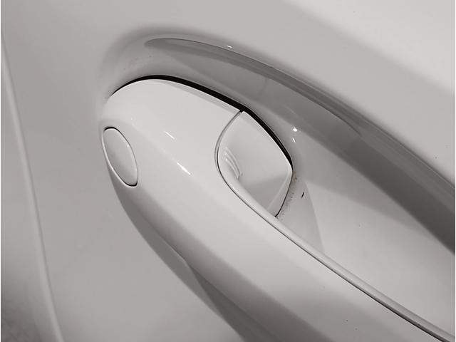 ３シリーズ ３２０ｉツーリング　Ｍスポーツ　１オーナー・ファストトラックＰＫＧ・Ｍブレーキ・　アダプティブＭサスペンション・１９ＡＷ・Ｍスポーツシート・ブラックレザー・カーボンインテリア・シートヒーター・全周囲カメラ・ヘッドＵＰディスプレイ（19枚目）