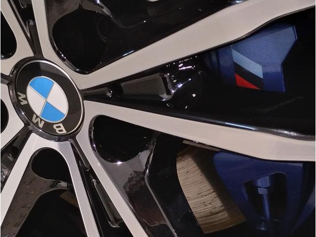 ３シリーズ ３２０ｉツーリング　Ｍスポーツ　１オーナー・ファストトラックＰＫＧ・Ｍブレーキ・　アダプティブＭサスペンション・１９ＡＷ・Ｍスポーツシート・ブラックレザー・カーボンインテリア・シートヒーター・全周囲カメラ・ヘッドＵＰディスプレイ（22枚目）