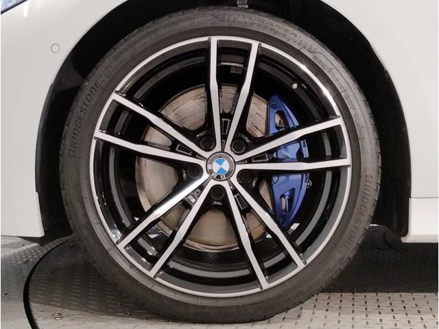 ３シリーズ ３２０ｉツーリング　Ｍスポーツ　１オーナー・ファストトラックＰＫＧ・Ｍブレーキ・　アダプティブＭサスペンション・１９ＡＷ・Ｍスポーツシート・ブラックレザー・カーボンインテリア・シートヒーター・全周囲カメラ・ヘッドＵＰディスプレイ（23枚目）