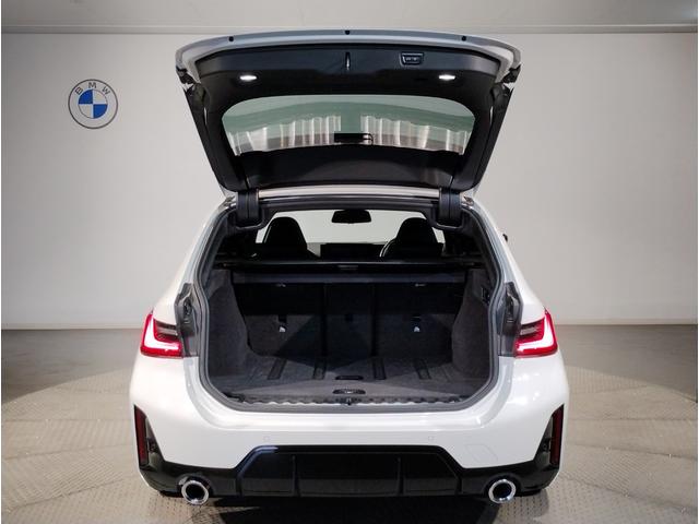 ３シリーズ ３２０ｉツーリング　Ｍスポーツ　１オーナー・ファストトラックＰＫＧ・Ｍブレーキ・　アダプティブＭサスペンション・１９ＡＷ・Ｍスポーツシート・ブラックレザー・カーボンインテリア・シートヒーター・全周囲カメラ・ヘッドＵＰディスプレイ（30枚目）