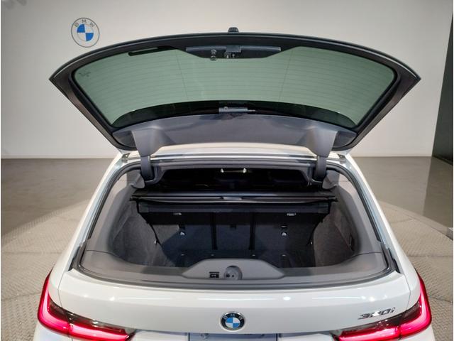 ３シリーズ ３２０ｉツーリング　Ｍスポーツ　１オーナー・ファストトラックＰＫＧ・Ｍブレーキ・　アダプティブＭサスペンション・１９ＡＷ・Ｍスポーツシート・ブラックレザー・カーボンインテリア・シートヒーター・全周囲カメラ・ヘッドＵＰディスプレイ（34枚目）