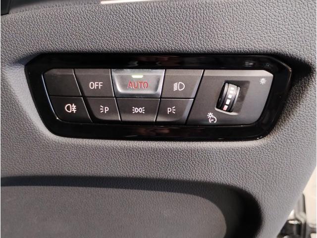 ３シリーズ ３２０ｉツーリング　Ｍスポーツ　１オーナー・ファストトラックＰＫＧ・Ｍブレーキ・　アダプティブＭサスペンション・１９ＡＷ・Ｍスポーツシート・ブラックレザー・カーボンインテリア・シートヒーター・全周囲カメラ・ヘッドＵＰディスプレイ（48枚目）