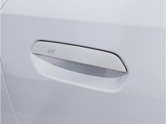 ２シリーズ Ｍ２４０ｉ　ｘＤｒｉｖｅクーペ　ハイラインパッケージ　ＭスポーツシートＰＫＧ　ｈａｒｍａｎ／ｋａｒｄｏｎ　コニャックレザーＳ　サンプロテクションガラス　ドライビングアシスト　パーキングアシストプラス　ＢＭＷライブコックピット　コンフォートパッケージ（17枚目）