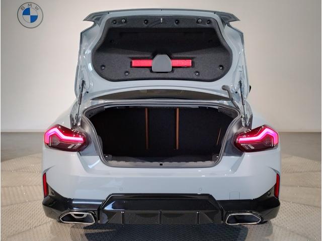 ２シリーズ Ｍ２４０ｉ　ｘＤｒｉｖｅクーペ　ハイラインパッケージ　ＭスポーツシートＰＫＧ　ｈａｒｍａｎ／ｋａｒｄｏｎ　コニャックレザーＳ　サンプロテクションガラス　ドライビングアシスト　パーキングアシストプラス　ＢＭＷライブコックピット　コンフォートパッケージ（26枚目）