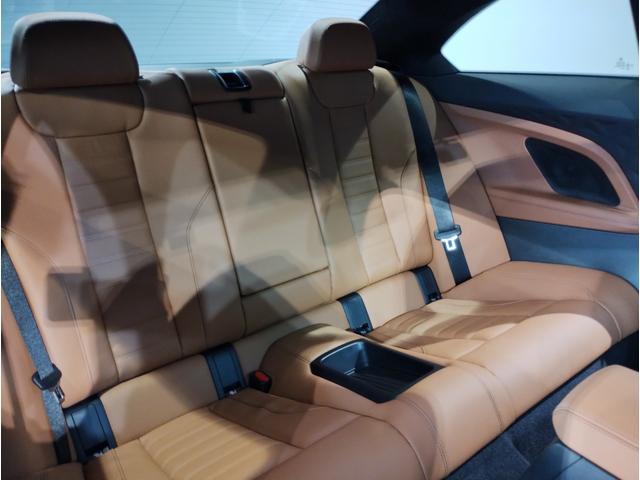 ２シリーズ Ｍ２４０ｉ　ｘＤｒｉｖｅクーペ　ハイラインパッケージ　ＭスポーツシートＰＫＧ　ｈａｒｍａｎ／ｋａｒｄｏｎ　コニャックレザーＳ　サンプロテクションガラス　ドライビングアシスト　パーキングアシストプラス　ＢＭＷライブコックピット　コンフォートパッケージ（30枚目）