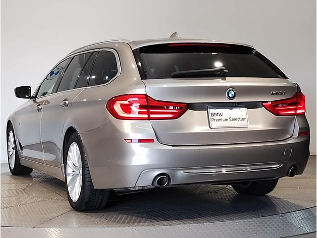 ５シリーズ ５２３ｉツーリング　ラグジュアリー　ベージュレザーシート　シートヒーター　ヘッドアップディスプレイ　ランバーサポート　純正１８インチＡＷ　アクティブクルーズコントロール　衝突軽減ブレーキ　電動トランク　ＬＥＤヘッドライト（7枚目）