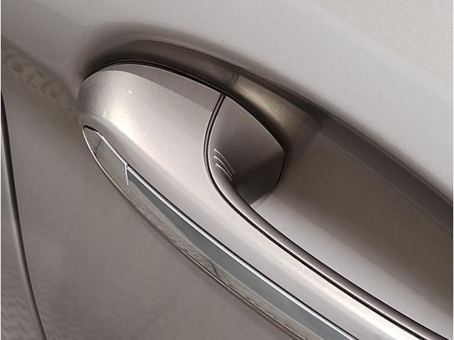 ５シリーズ ５２３ｉツーリング　ラグジュアリー　ベージュレザーシート　シートヒーター　ヘッドアップディスプレイ　ランバーサポート　純正１８インチＡＷ　アクティブクルーズコントロール　衝突軽減ブレーキ　電動トランク　ＬＥＤヘッドライト（18枚目）