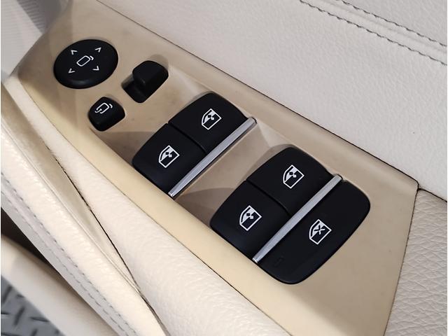 ５シリーズ ５２３ｉツーリング　ラグジュアリー　ベージュレザーシート　シートヒーター　ヘッドアップディスプレイ　ランバーサポート　純正１８インチＡＷ　アクティブクルーズコントロール　衝突軽減ブレーキ　電動トランク　ＬＥＤヘッドライト（43枚目）