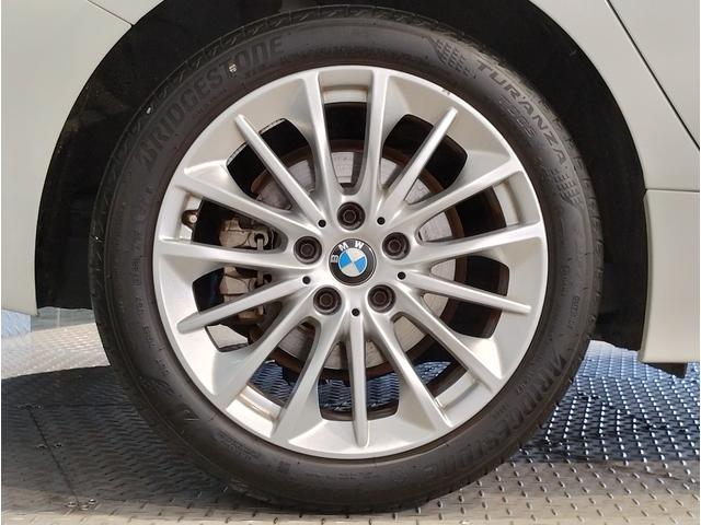 1シリーズ 118d プレイ プラスパッケージ ブラックレザーシート シートヒーター サンプロテクションガラス ランバーサポート 純正17インチAW バックカメラ LEDヘッドライト アクティブクルーズコントロール 元レンタカー(18枚目)