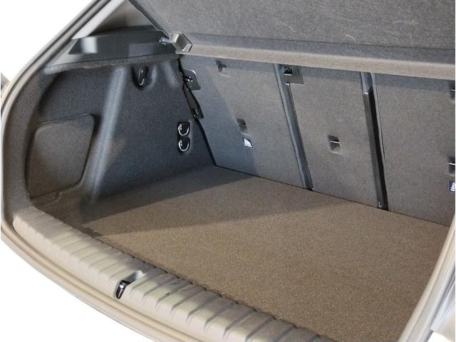 1シリーズ 118d プレイ プラスパッケージ ブラックレザーシート シートヒーター サンプロテクションガラス ランバーサポート 純正17インチAW バックカメラ LEDヘッドライト アクティブクルーズコントロール 元レンタカー(24枚目)