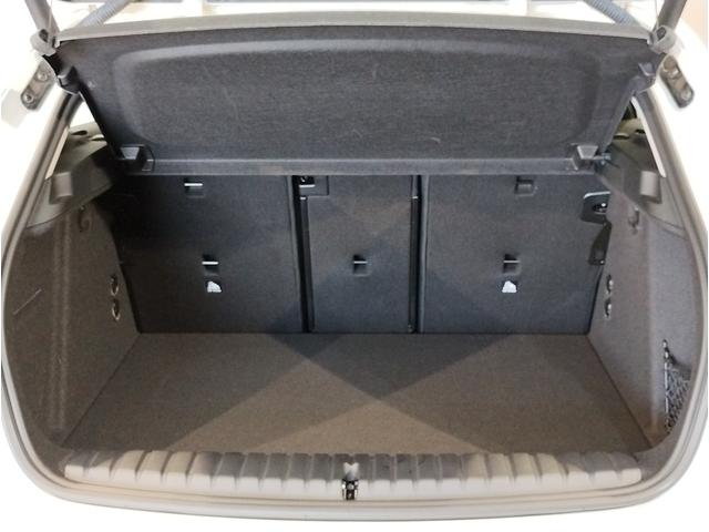 1シリーズ 118d プレイ プラスパッケージ ブラックレザーシート シートヒーター サンプロテクションガラス ランバーサポート 純正17インチAW バックカメラ LEDヘッドライト アクティブクルーズコントロール 元レンタカー(25枚目)