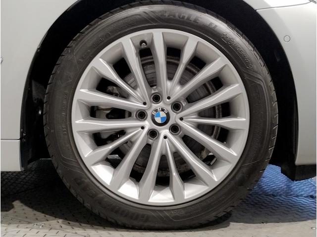 ５シリーズ ５２３ｄ　ラグジュアリー　デビューＰＫＧ　ブラックレザーシート　前後シートヒーター　アクティブクルーズコントロール　パーキングアシストプラス　ヘッドアップディスプレイ　アンビエントライト　電動シート　電動トランク　１８ＡＷ（14枚目）