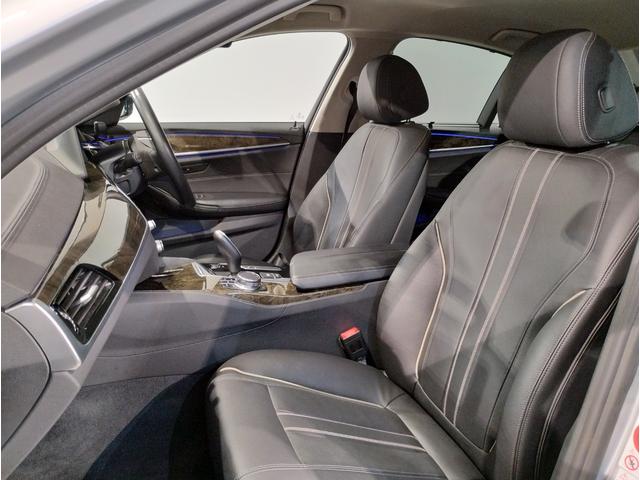 ５シリーズ ５２３ｄ　ラグジュアリー　デビューＰＫＧ　ブラックレザーシート　前後シートヒーター　アクティブクルーズコントロール　パーキングアシストプラス　ヘッドアップディスプレイ　アンビエントライト　電動シート　電動トランク　１８ＡＷ（18枚目）