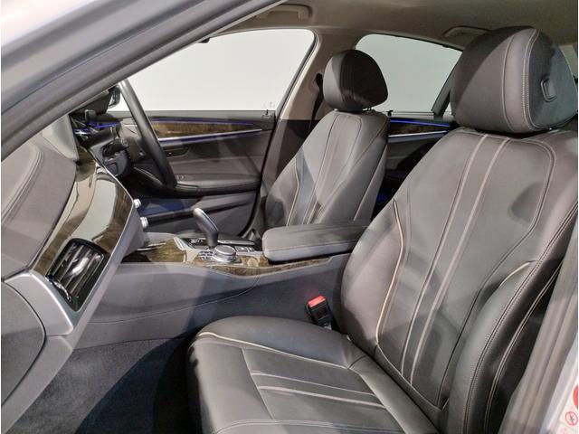 ５シリーズ ５２３ｄ　ラグジュアリー　デビューＰＫＧ　ブラックレザーシート　前後シートヒーター　アクティブクルーズコントロール　パーキングアシストプラス　ヘッドアップディスプレイ　アンビエントライト　電動シート　電動トランク　１８ＡＷ（57枚目）