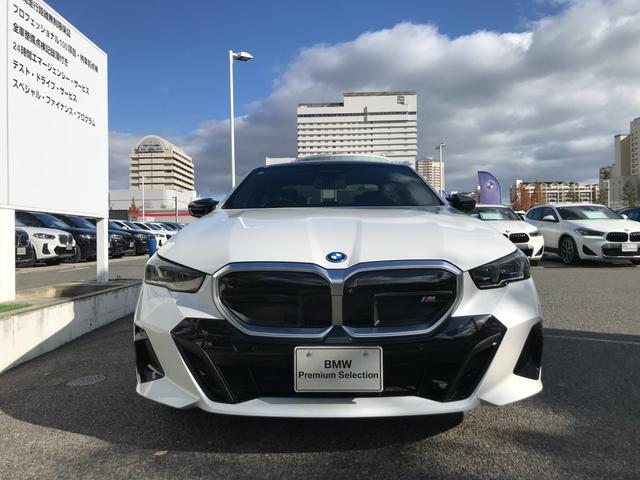 BMW i5 M60 X DRIVE